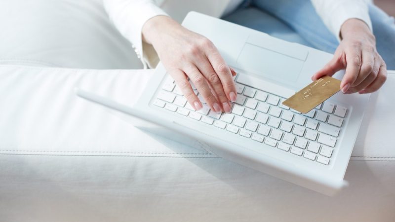 Menos trámites, más resultados: estrategias para agilizar pagos y cobros en servicios digitales